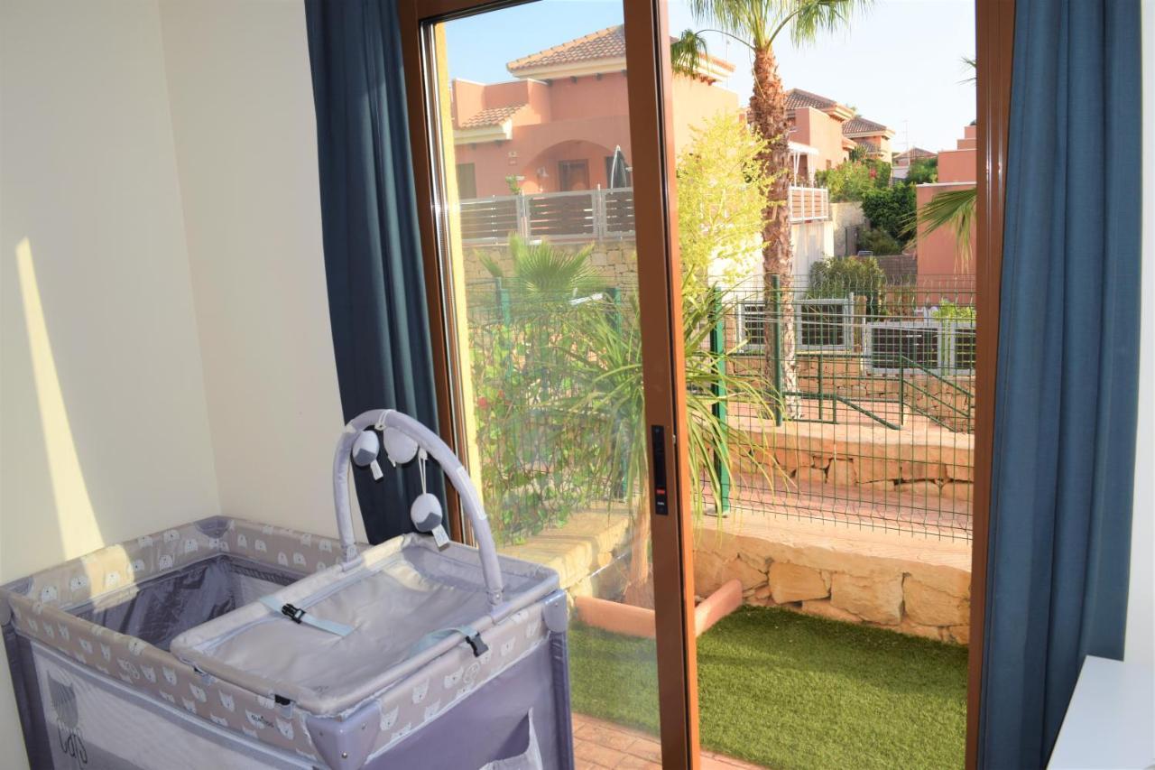 Apartamento Con Hermoso Jardin Y Ac Isla Plana Esterno foto