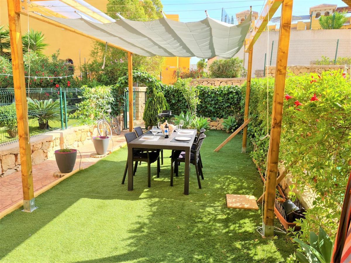 Apartamento Con Hermoso Jardin Y Ac Isla Plana Esterno foto